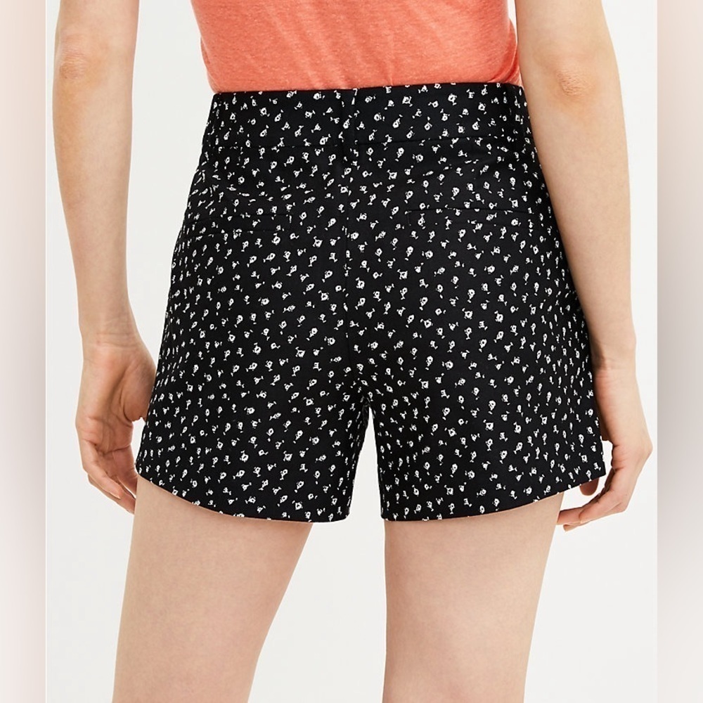 Loft Women’s Riviera Shorts Rose Print Black Size 8 - Picture 9 of 9